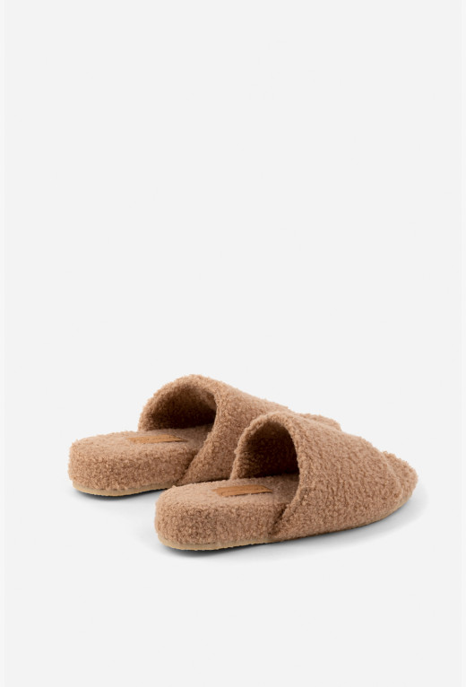 The row fur discount slides