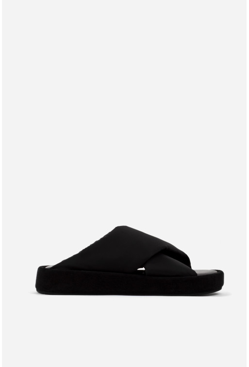 Mell black nylon
flip flops