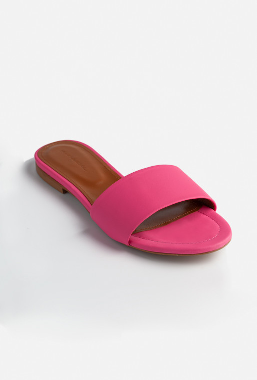 Reese fuchsia leather
sandals