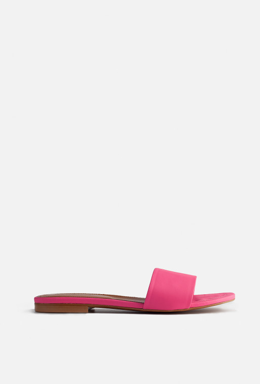 Reese fuchsia leather
sandals
