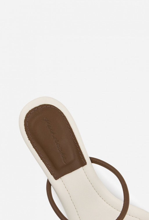 Bonnie milk leather
sandals