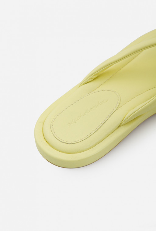 Feida light yellow leather
flip flops