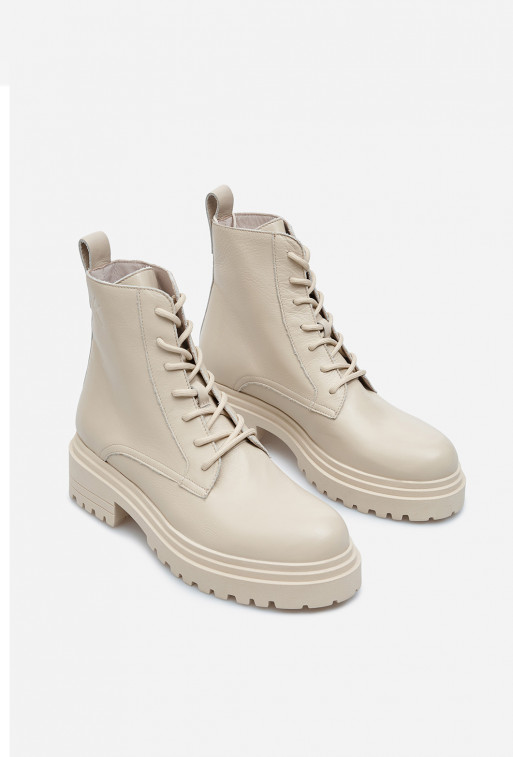 Riri beige leather boots