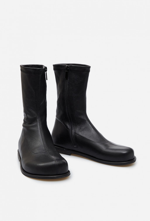 Lenny black leather boots with zipper
