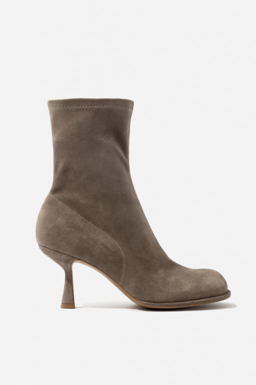 Blanca brown suede ankle boots