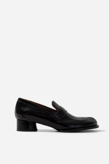 GRETA black loafers