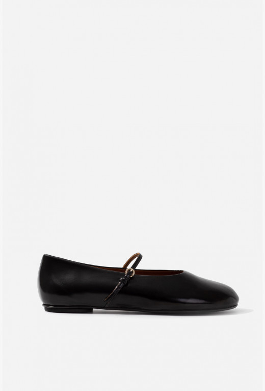 Kristy sacchetto black leather ballet flats