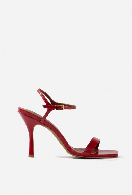 BETTY red sandals