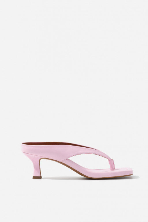 Elsa light pink leather flip flops