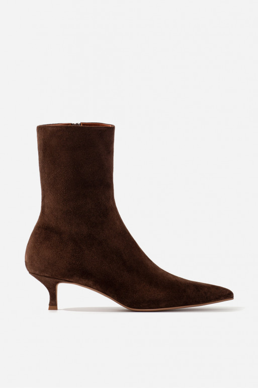 MIA brown ankle boots