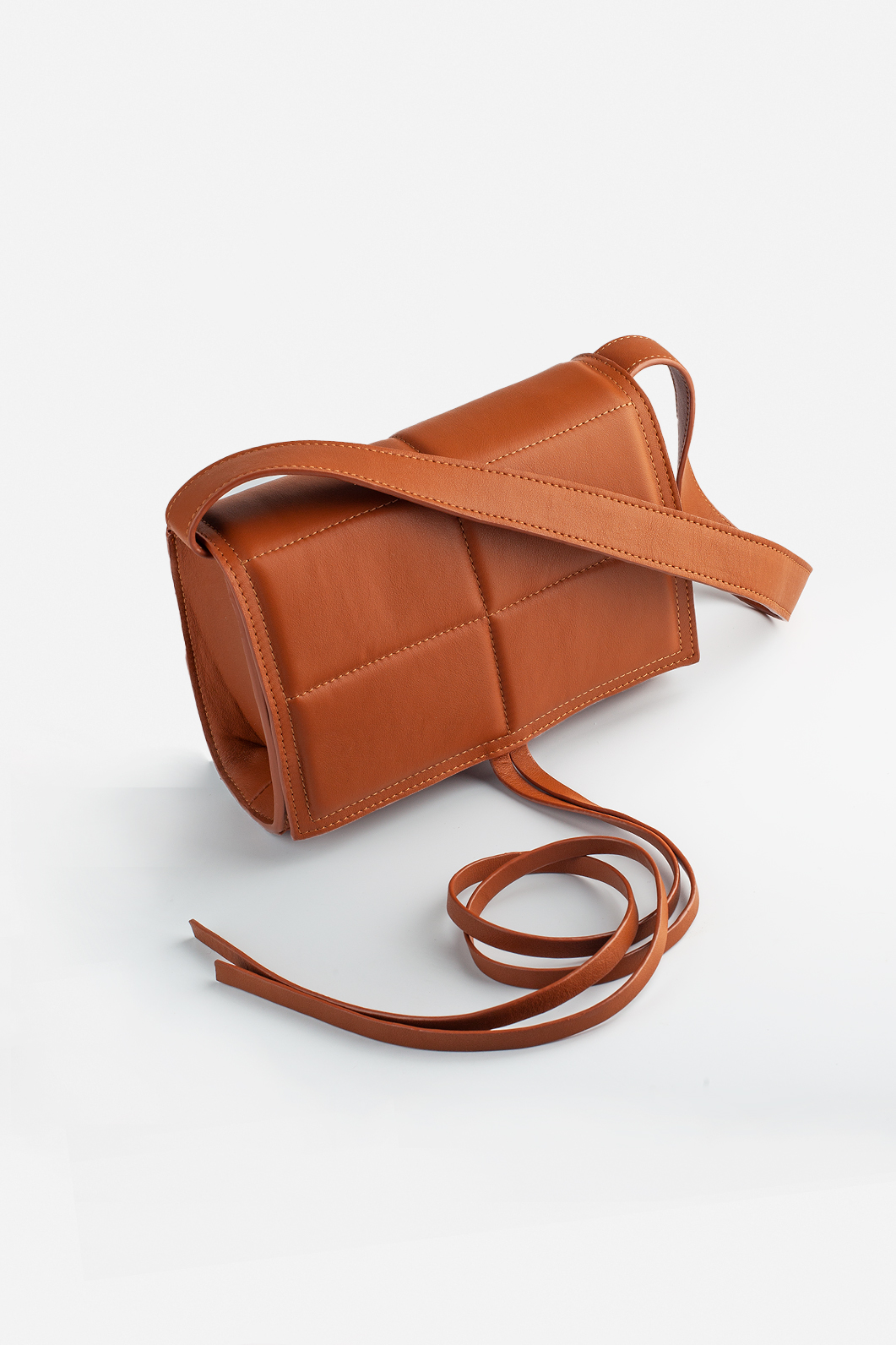 Vianne brown leather 
baguette bag /silver/