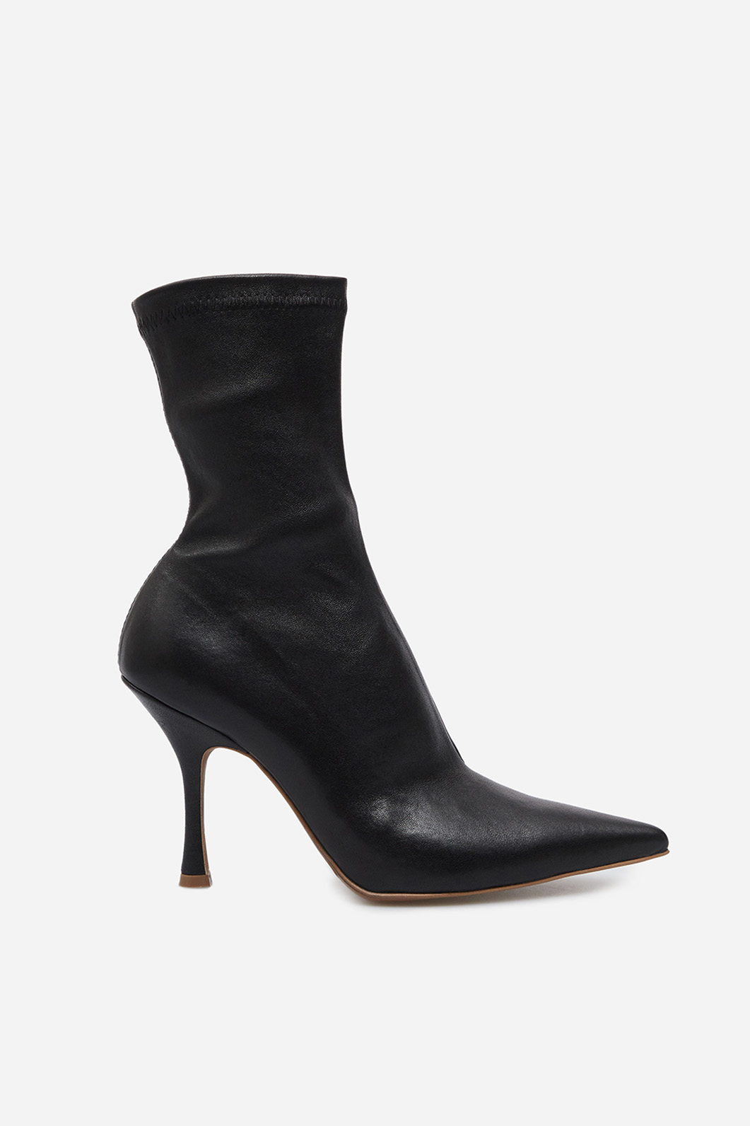 Kim black leather
ankle boots