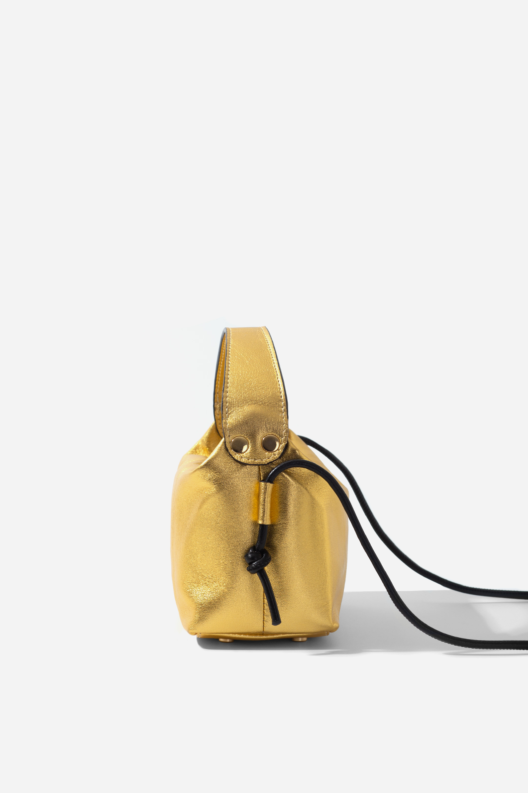 Selma micro gold leather
cross body bag /gold/