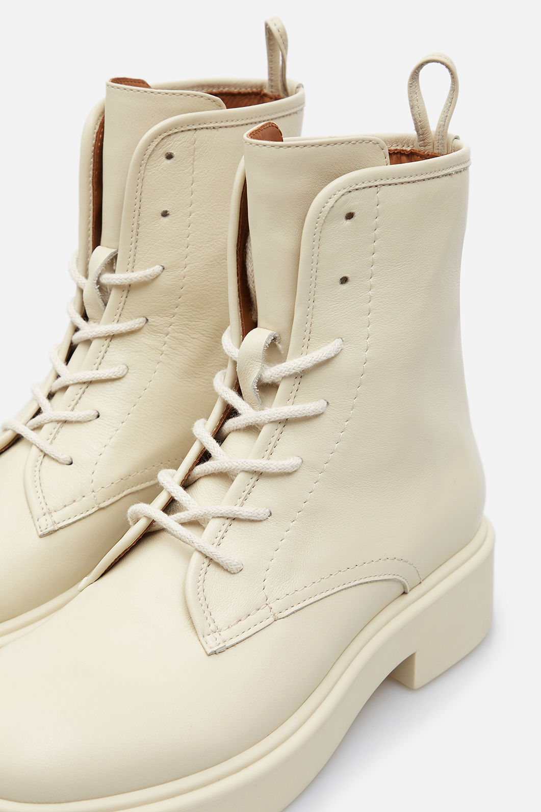 Lina beige leather boots