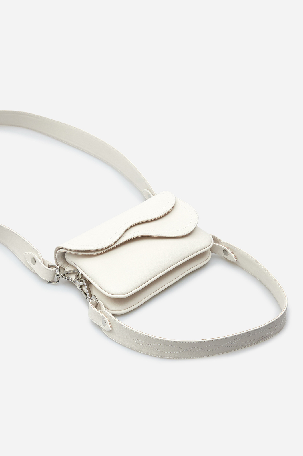 Кросбоді Saddle bag mini з молочної фактурної шкіри /срібло/