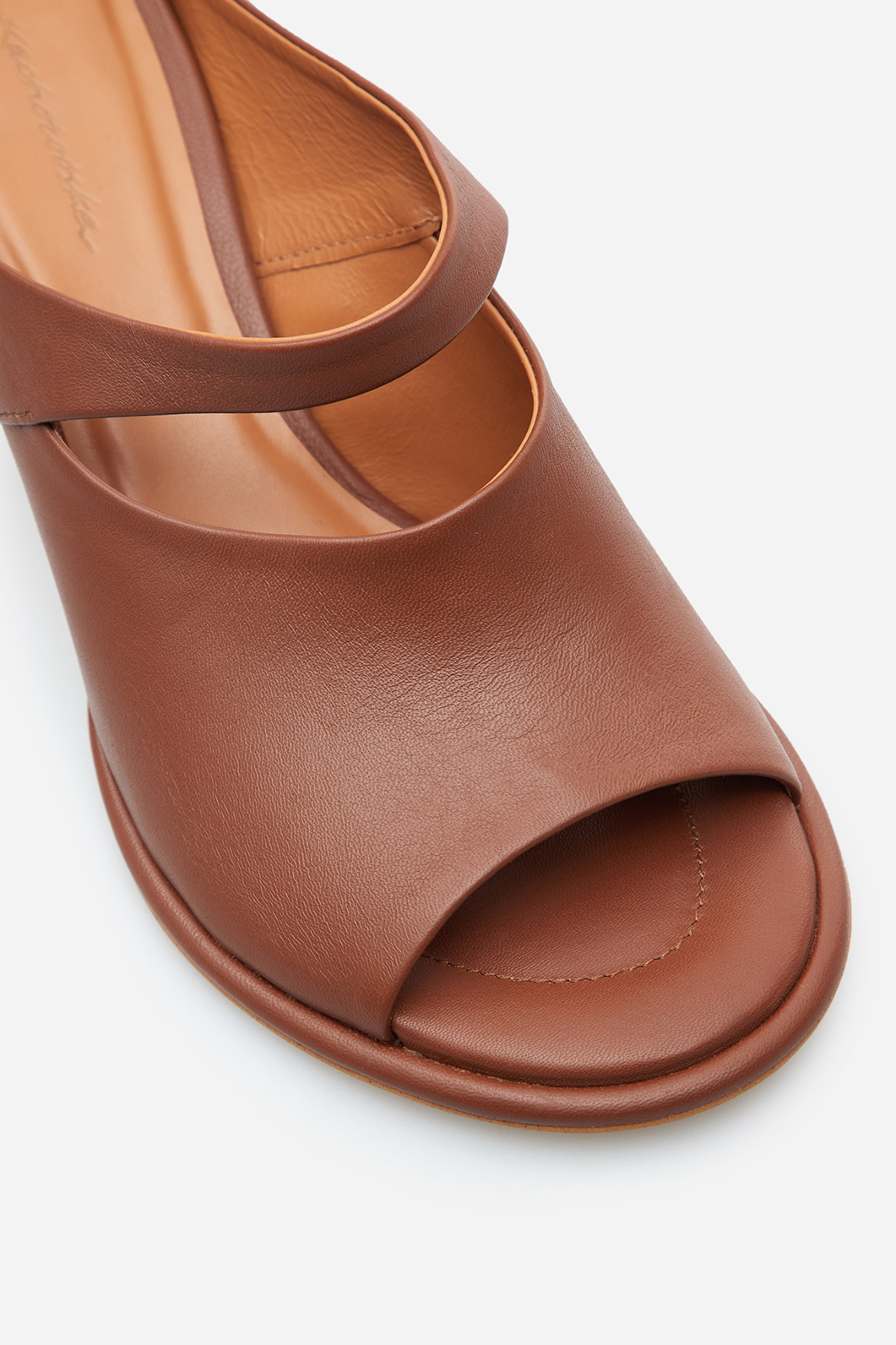 Tracy brown leather
sandals /5 cm/