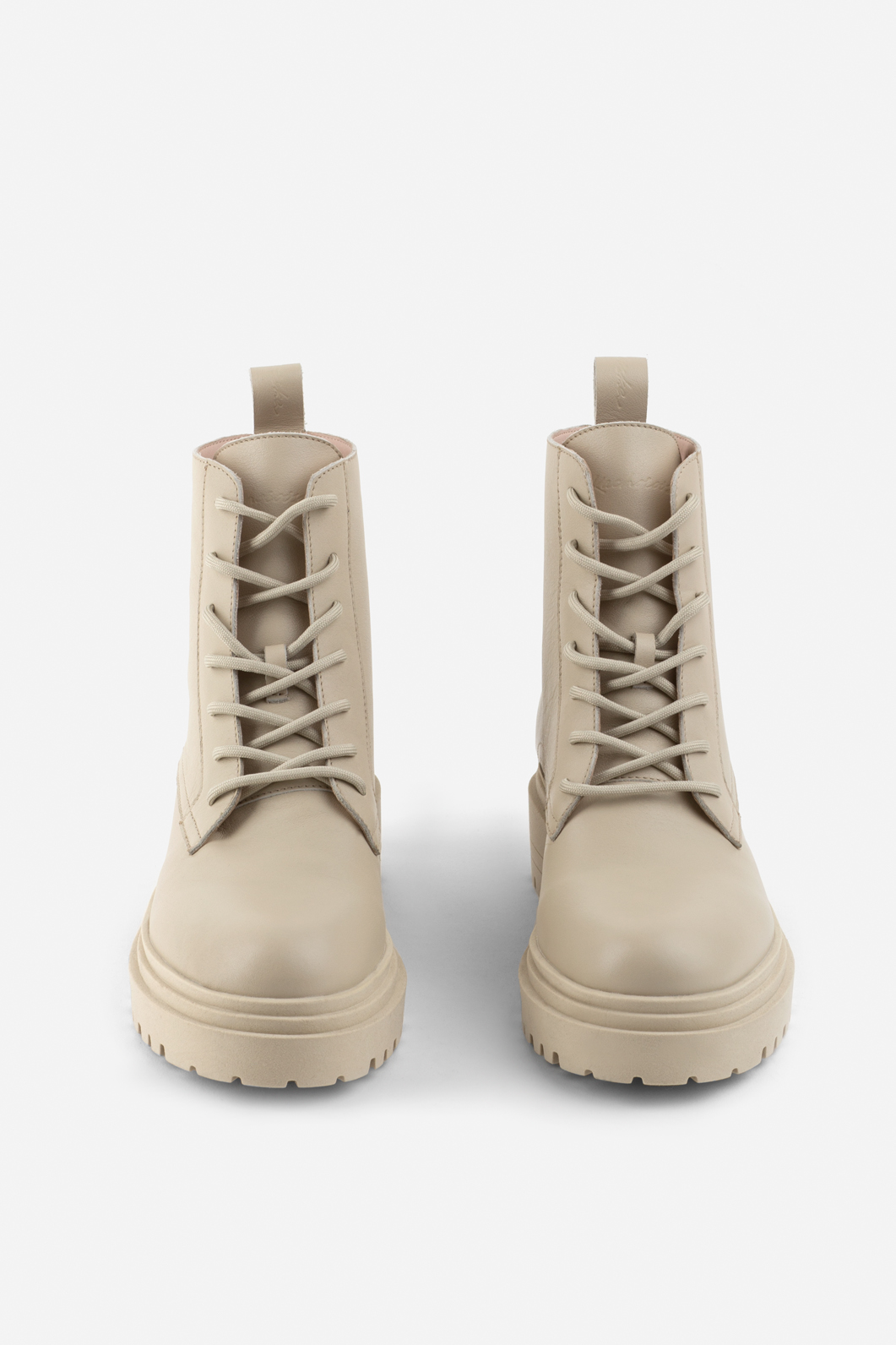 Riri beige leather
boots /fur/