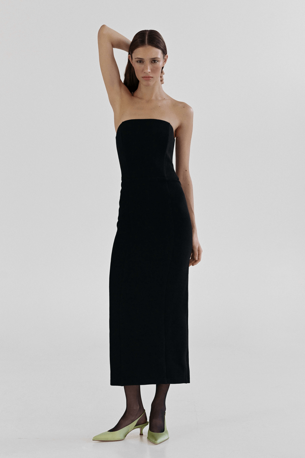 Платье-футляр черное
