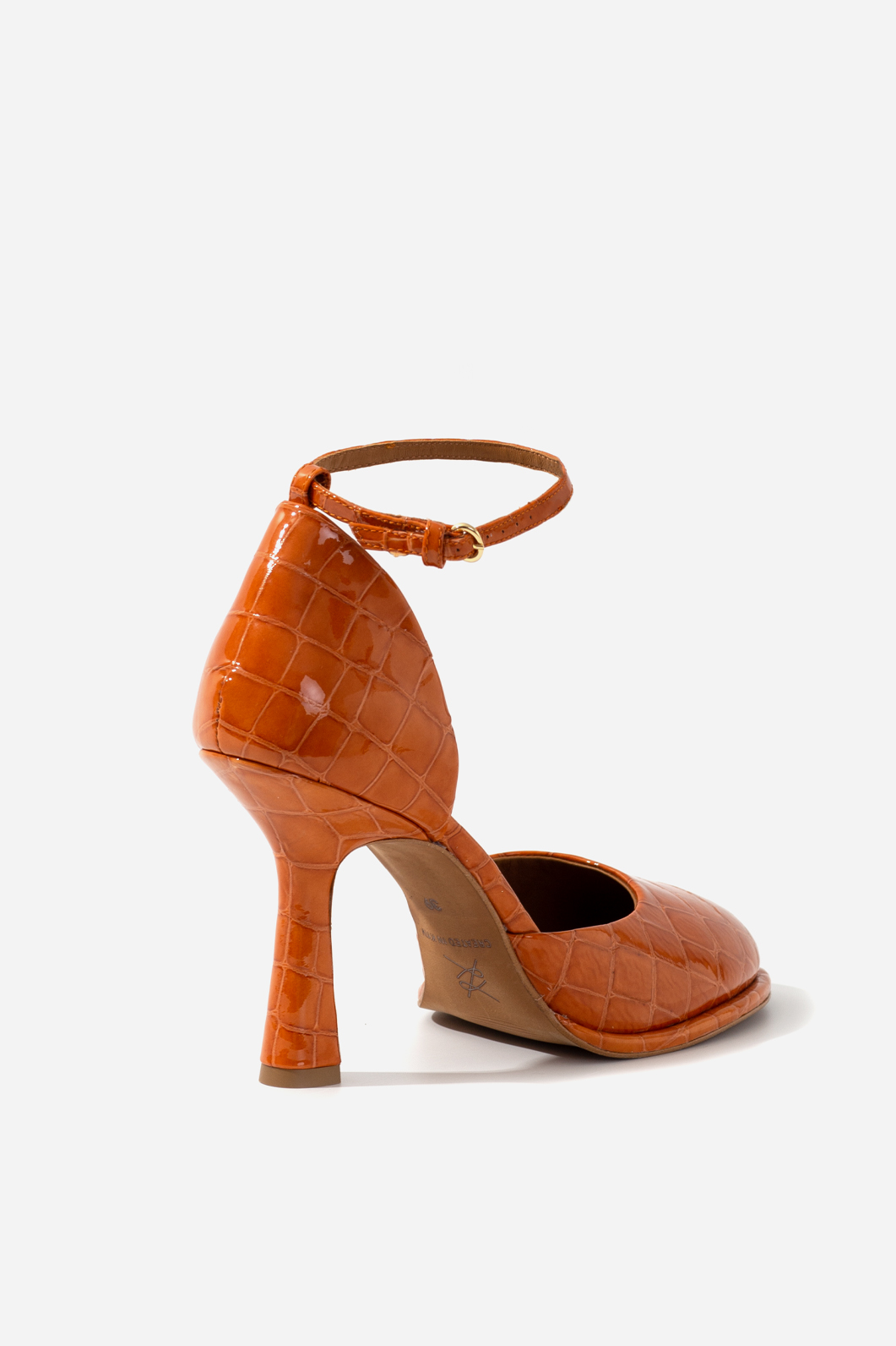 AMANDA orange pumps