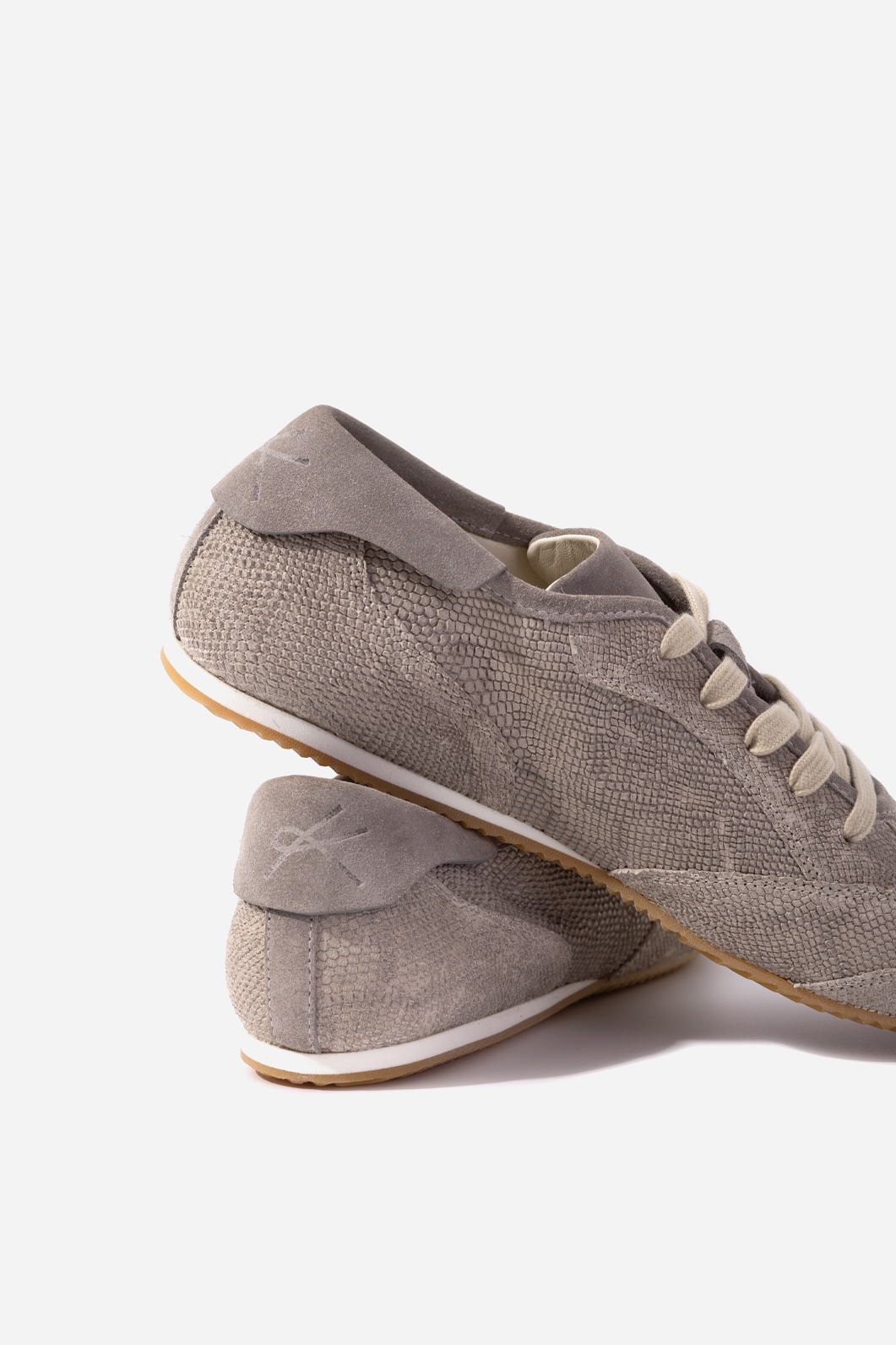 BOWLEY gray sneakers