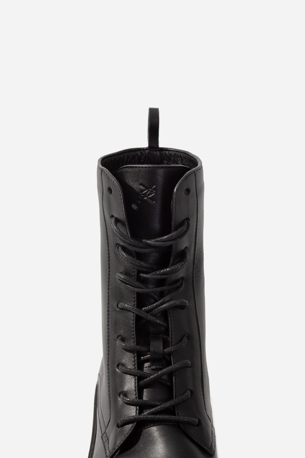 RIRI black leather boots