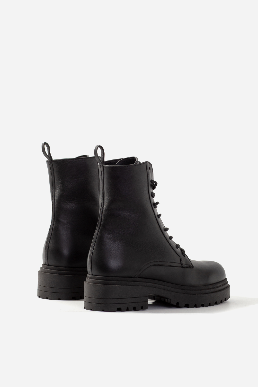 RIRI black leather boots